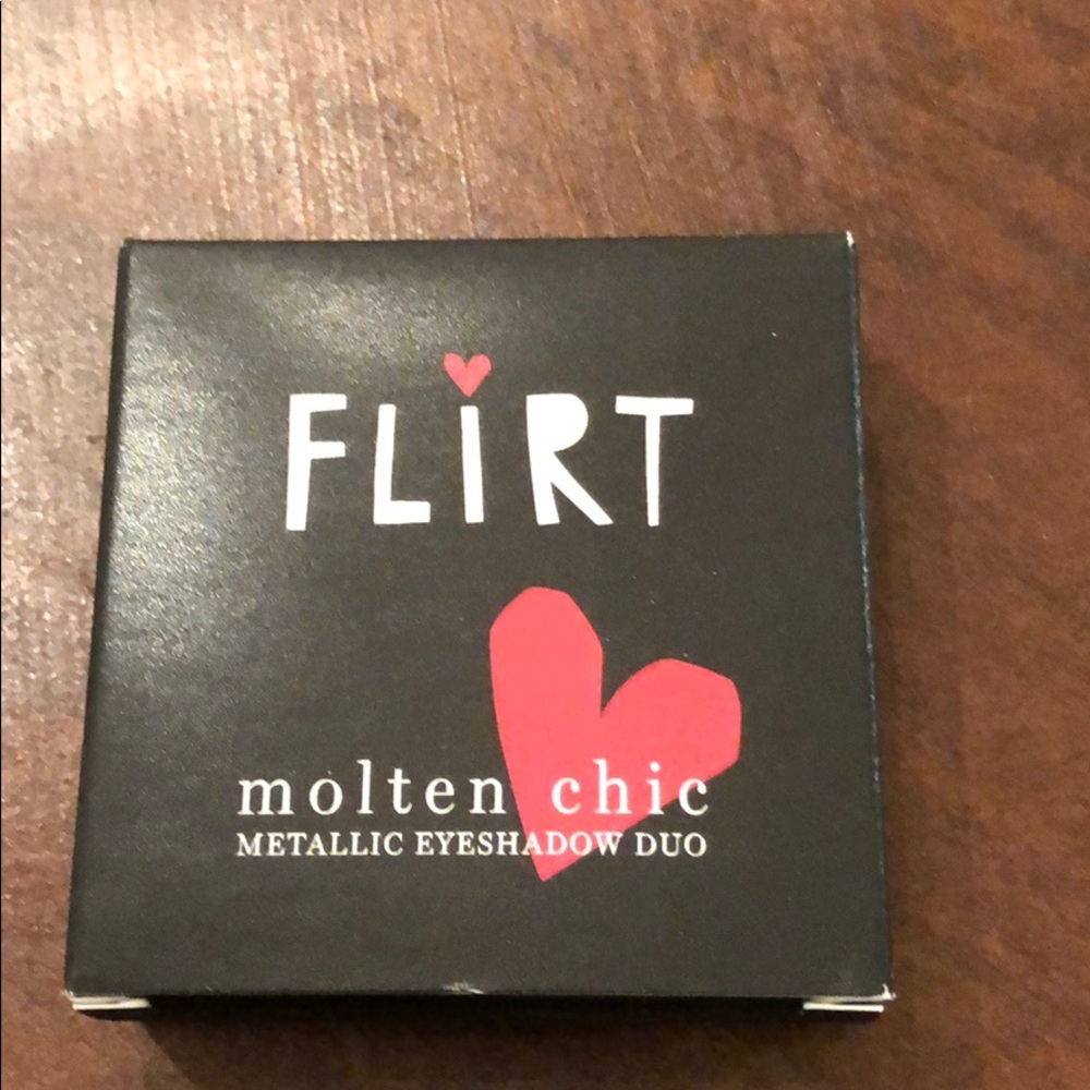 Flirt eyeshadows